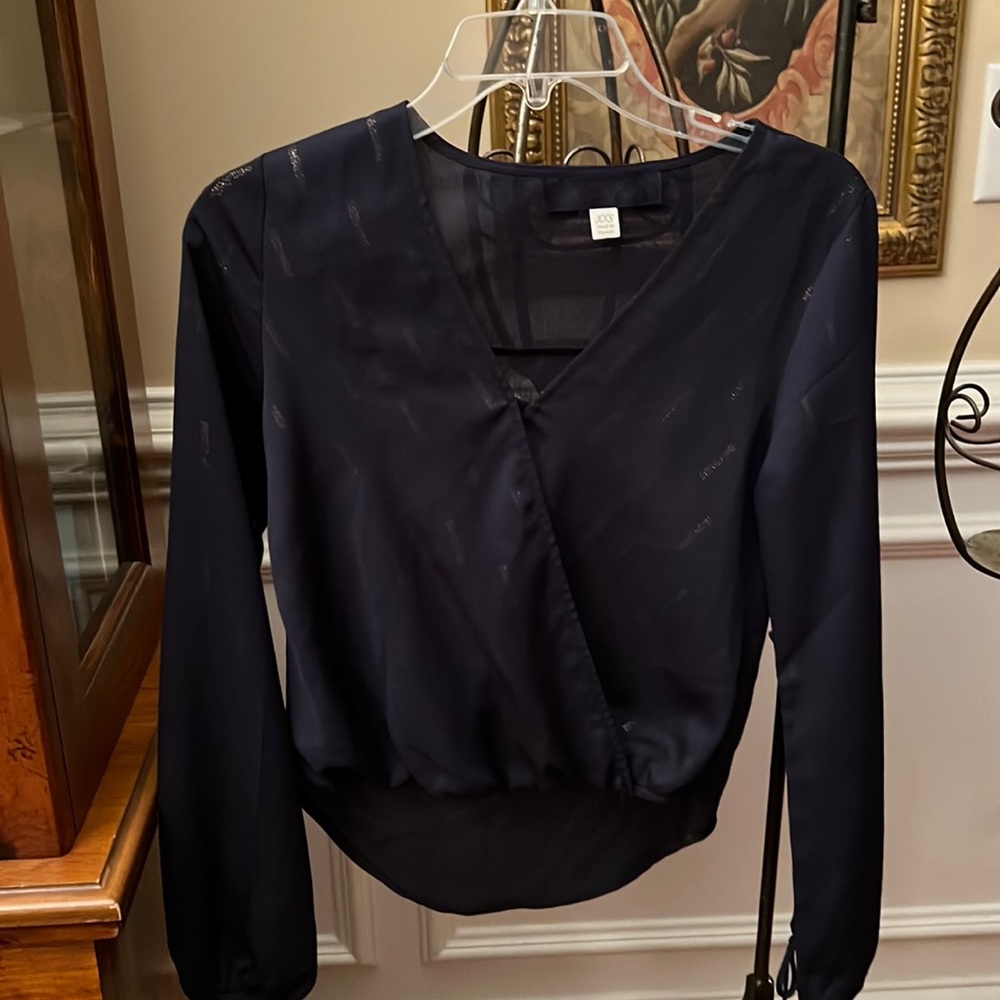 Blue Rain Navy Top with Gold Accents, Size XXS, never worn